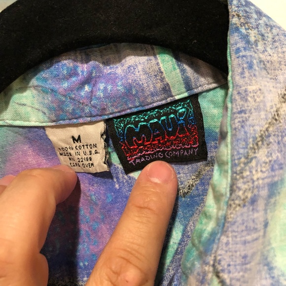 Maui Trading Company Retro Button Up - Size M - Picture 3 of 4